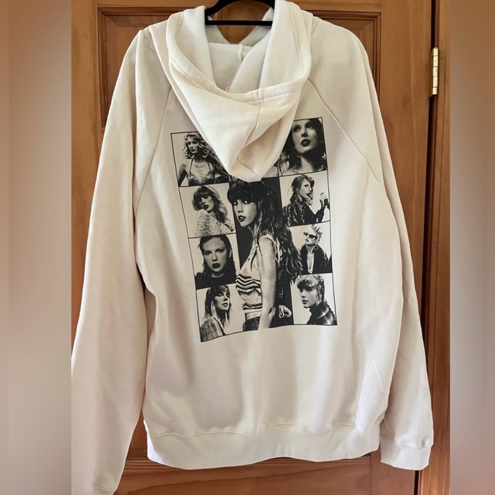 Taylor Swift Eras Tour hoodie sweatshirt XL cream//beige